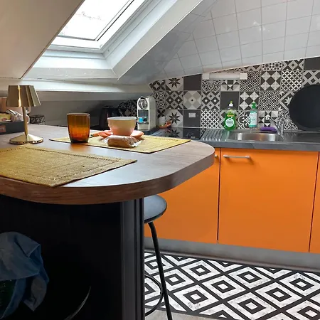 Studio Douillet Centre Vitre -Tout A Pied Extérieur photo